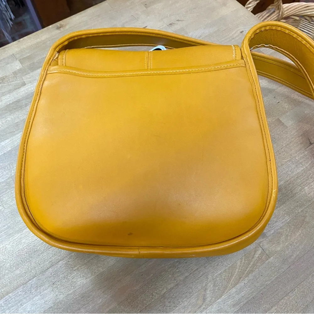COACH Rare Vintage Ergo Flap Shoulder Bag Golden Yellow - Picture 6 of 9